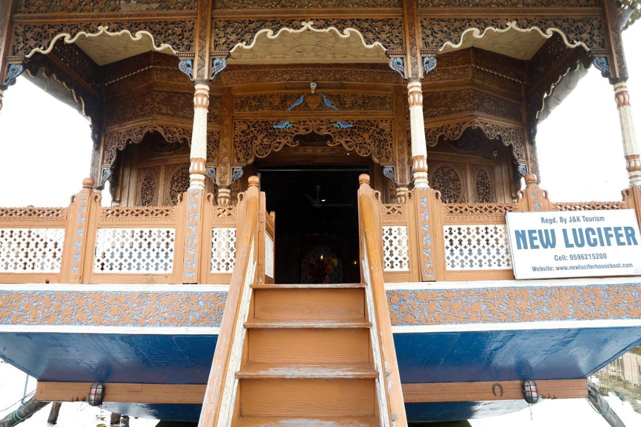 Oyo New Lucifer House Boat Hotel Srinagar  Exterior photo